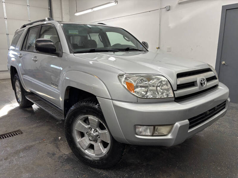2004 Toyota 4Runner SR5's photo