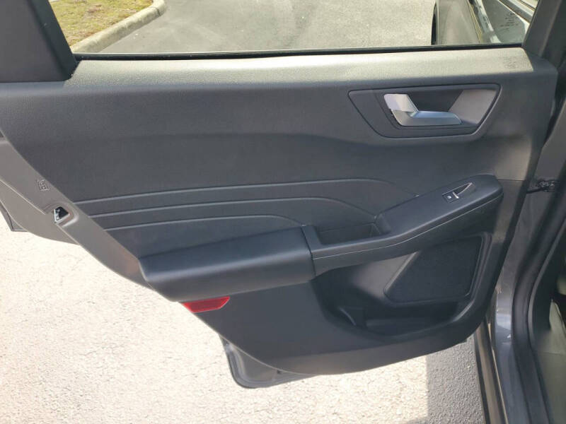 2025 Ford Escape Hybrid ST-Line Select