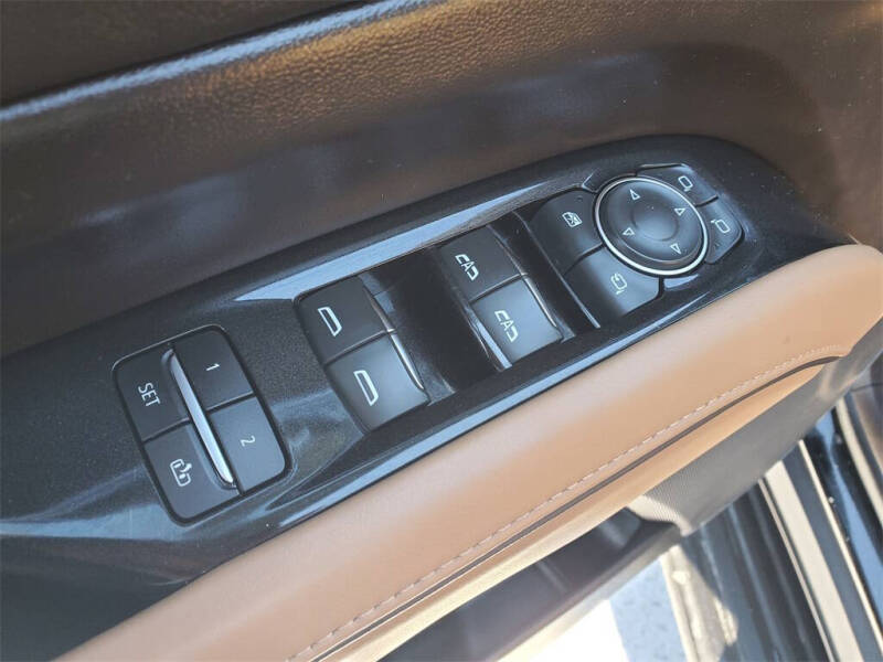 2022 Cadillac Escalade Sport