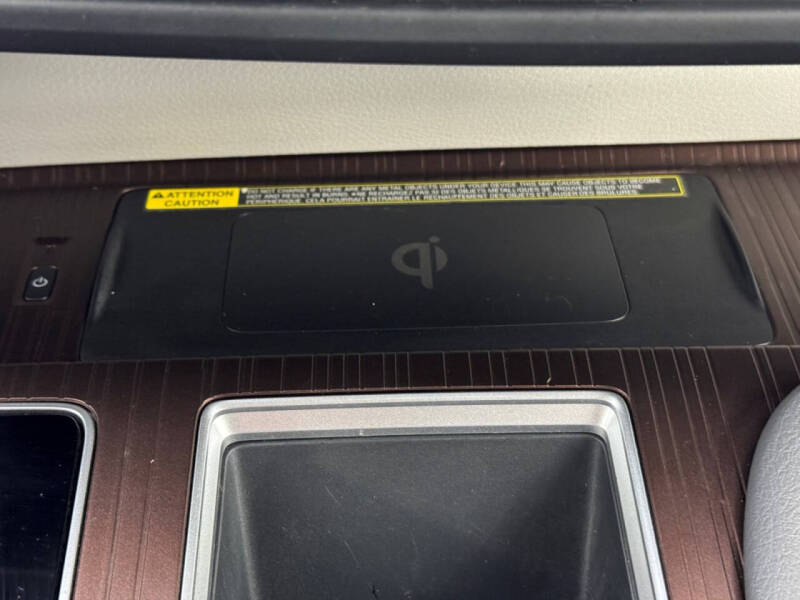 2021 Toyota Sienna LE 8-Passenger