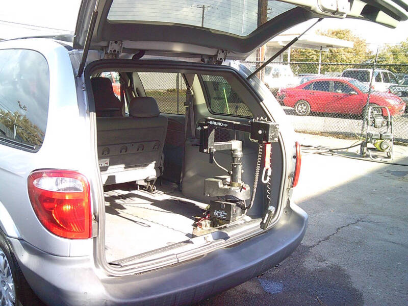 2005 Dodge Caravan