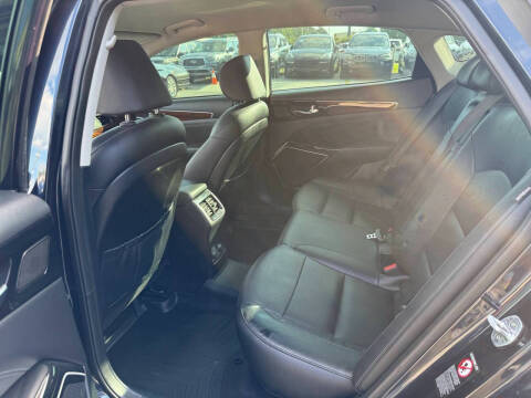 2017 Kia Cadenza Premium