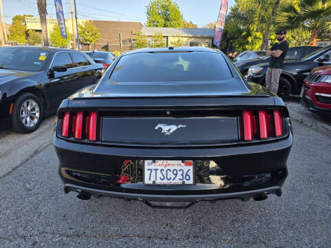 2016 Ford Mustang EcoBoost Premium