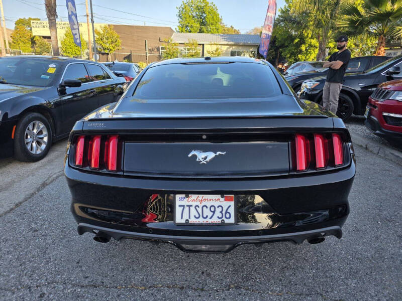 2016 Ford Mustang EcoBoost Premium