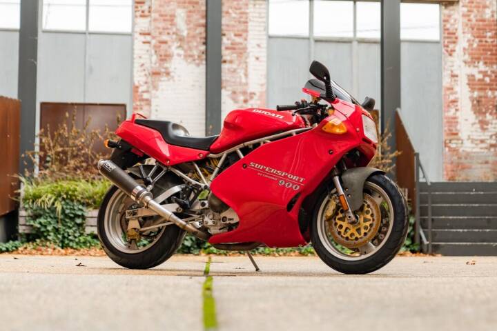 Ducati 900SS Image