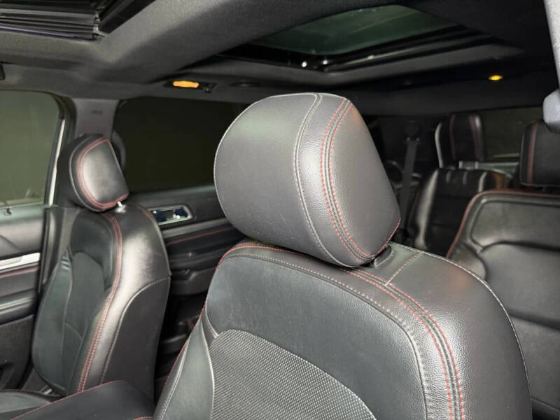 2017 Ford Explorer Sport