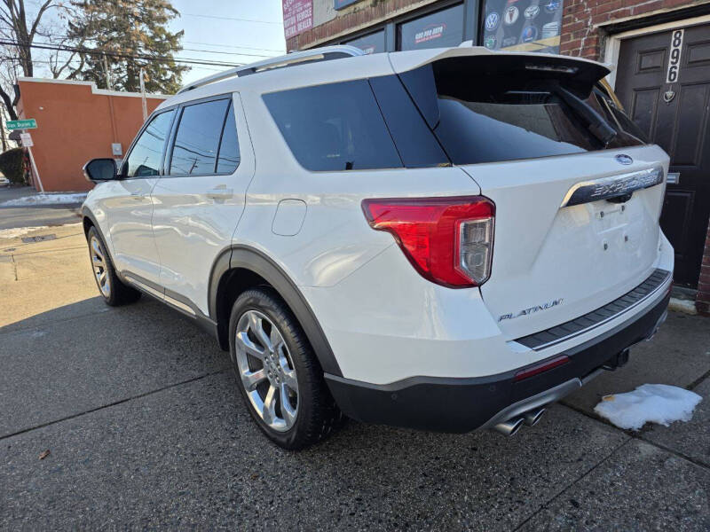 2020 Ford Explorer Platinum