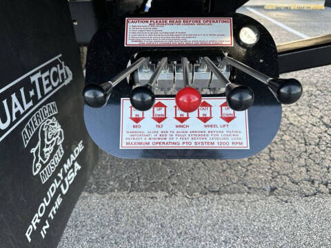 2023 International CV515