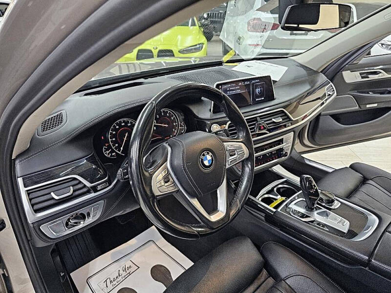 2017 BMW 7 Series 740i
