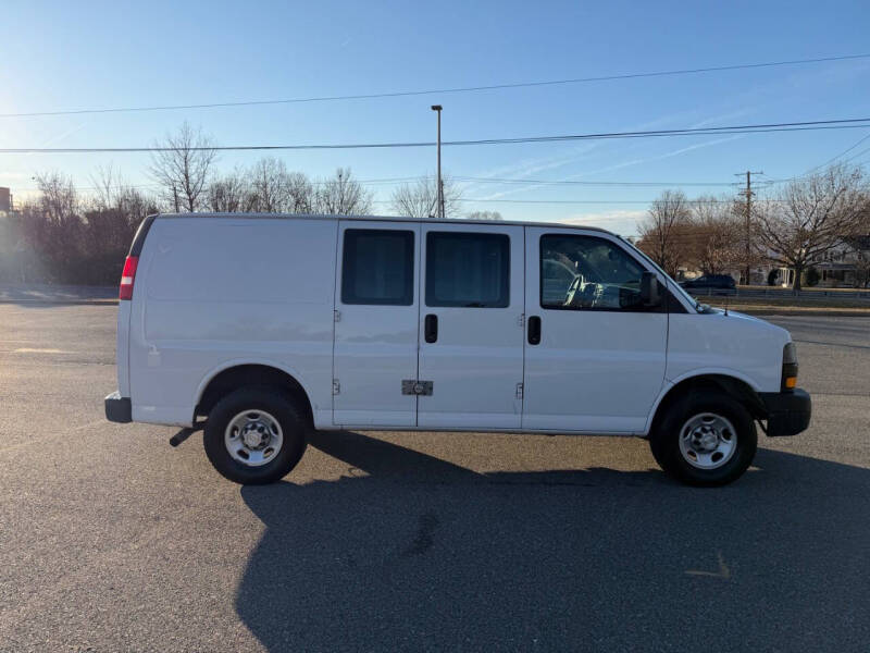 2021 Chevrolet Express 2500