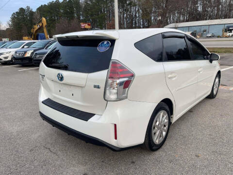 2015 Toyota Prius v Three