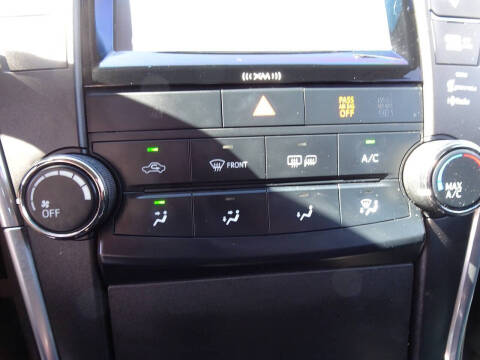 2017 Toyota Camry LE