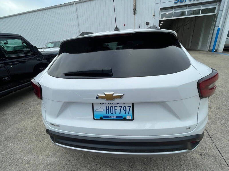 2024 Chevrolet Trax LT