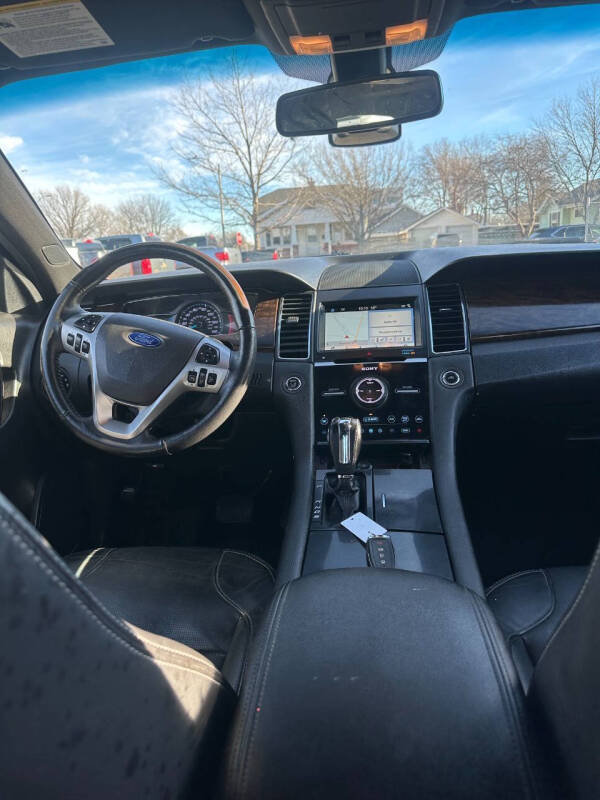 2018 Ford Taurus Limited