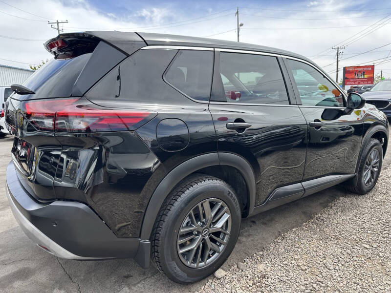 2022 Nissan Rogue S