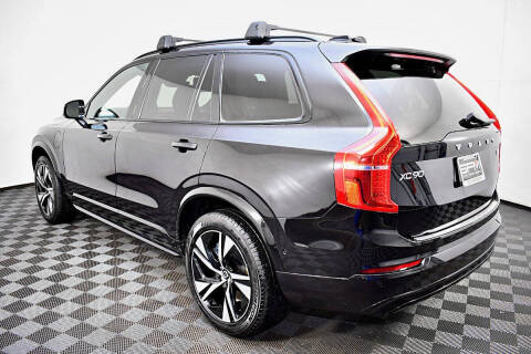 2022 Volvo XC90 Recharge T8 R-Design