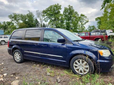 2013 Chrysler Town and Country for sale at COLONIAL AUTO SALES in North Lima OH