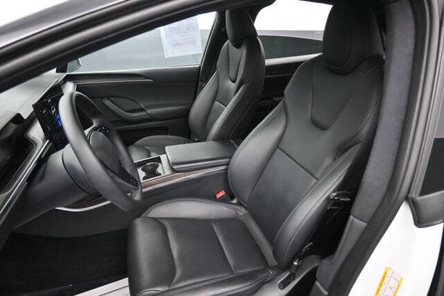 2023 Tesla Model X Standard Range