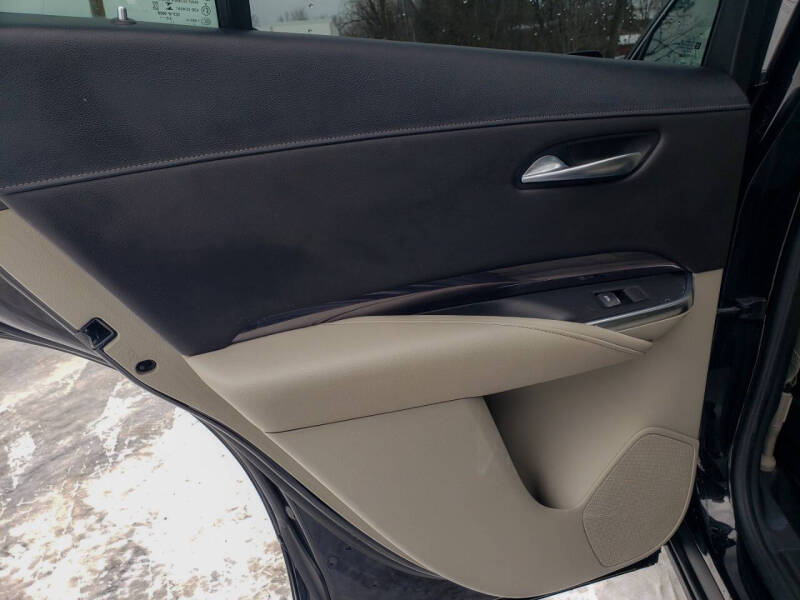 2021 Cadillac XT4 Luxury