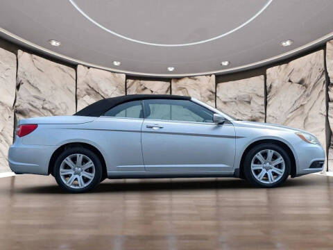 2012 Chrysler 200 Touring