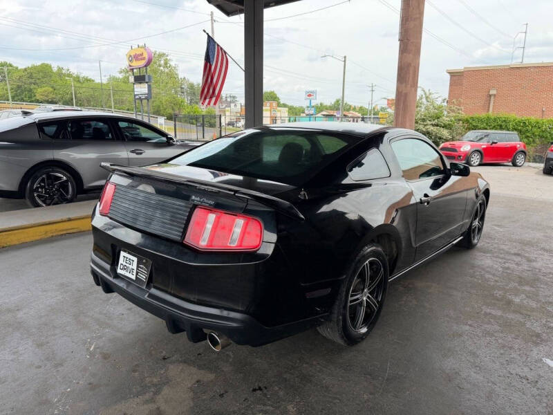 2010 Ford Mustang V6