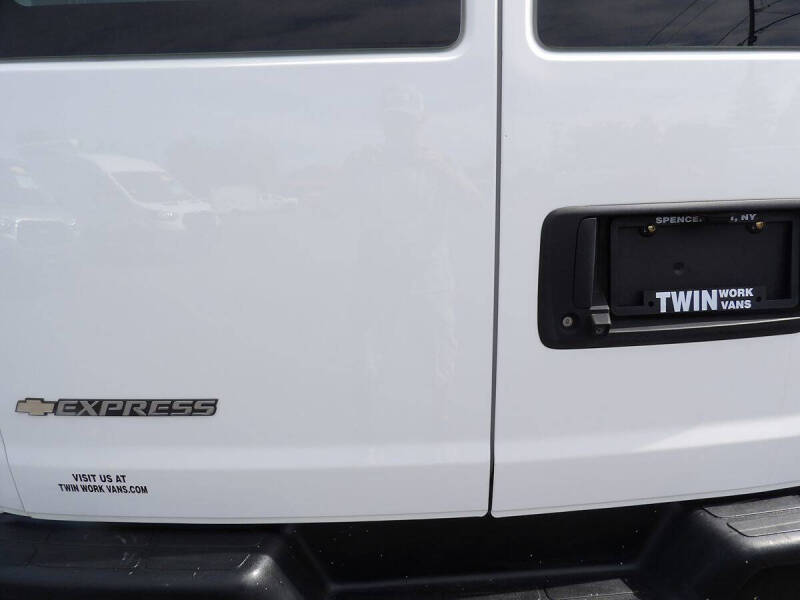 2019 Chevrolet Express 2500