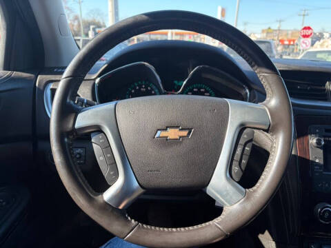 2017 Chevrolet Traverse LT