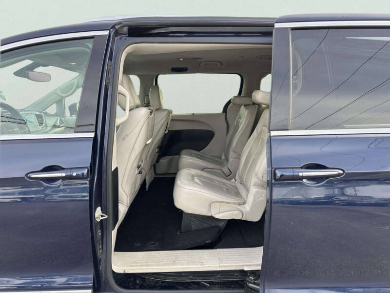 2018 Chrysler Pacifica Touring L Plus