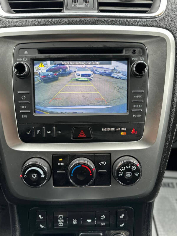 2015 GMC Acadia SLE-2