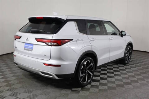 2023 Mitsubishi Outlander SE