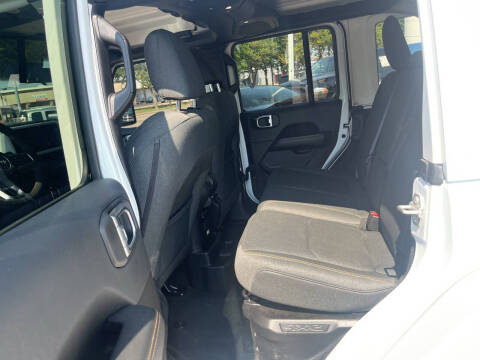 2024 Jeep Wrangler Sahara 4xe