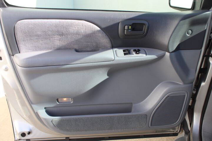 2002 Toyota Sienna LE