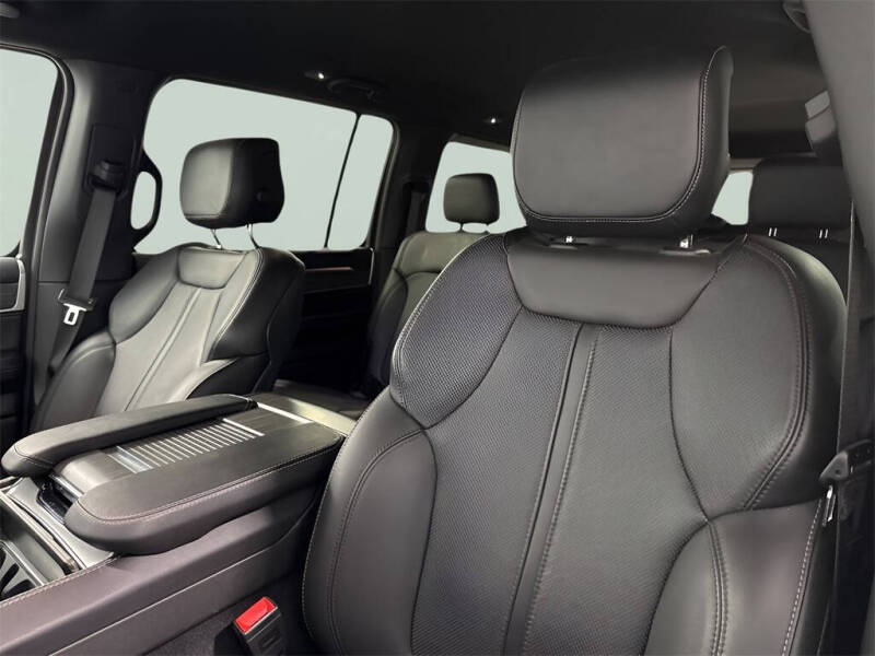 2023 Jeep Wagoneer L Series III