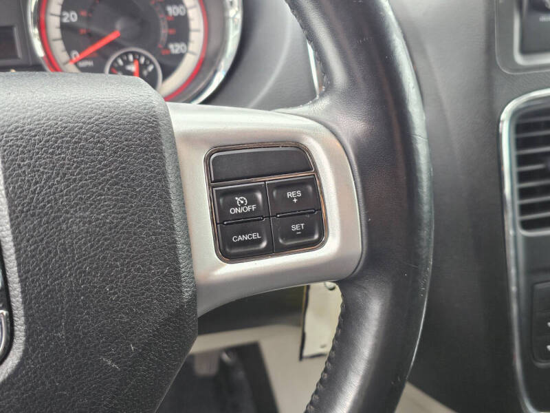 2013 Dodge Grand Caravan American Value Package