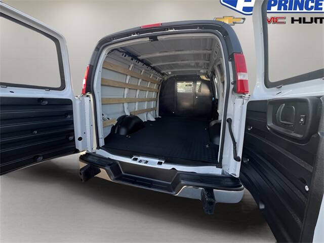 2023 Chevrolet Express 2500