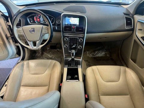 2016 Volvo XC60 T6 Platinum