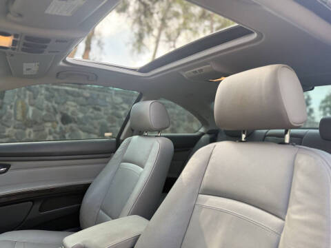 2012 BMW 3 Series 328i