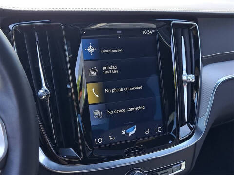 2020 Volvo S60 T5 R-Design