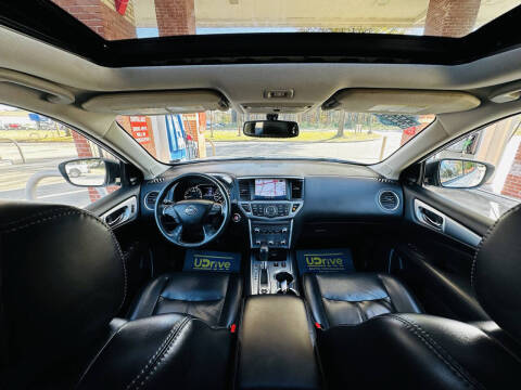 2018 Nissan Pathfinder SL