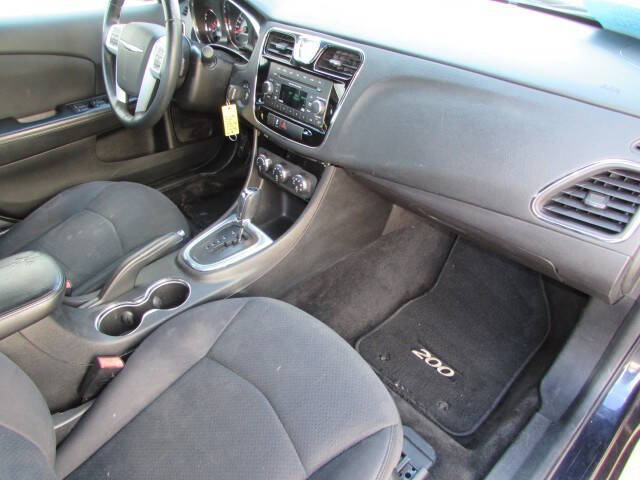 2012 Chrysler 200 Touring