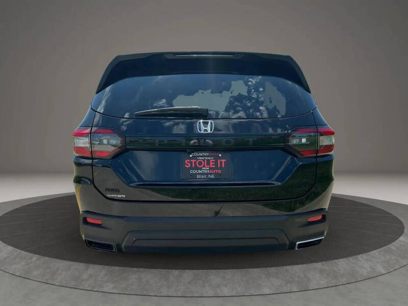 2025 Honda Pilot Sport