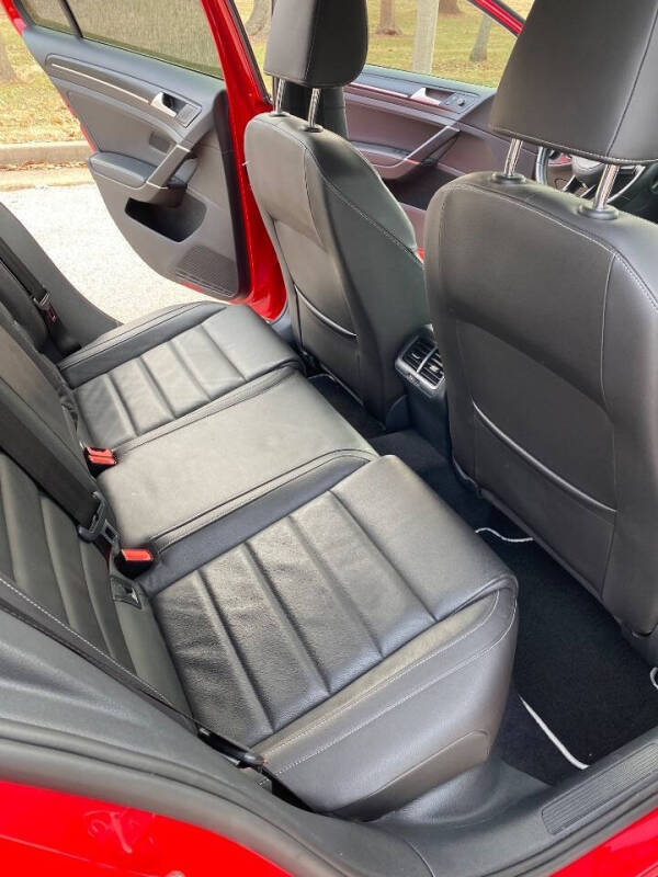 2016 Volkswagen Golf R 4Motion