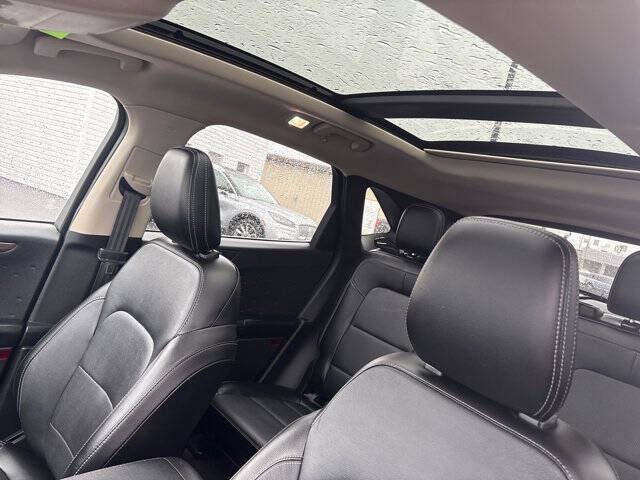 2020 Ford Escape Titanium