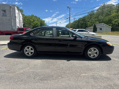 2006 Ford Taurus SE