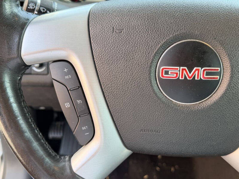 2011 GMC Acadia SLT-2