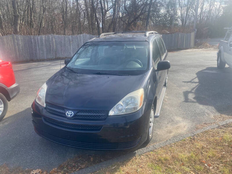 2004 Toyota Sienna CE 7 Passenger