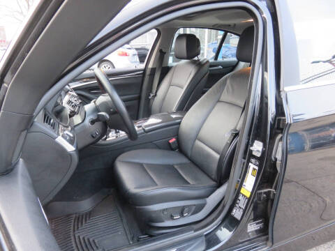 2013 BMW 5 Series 528i xDrive