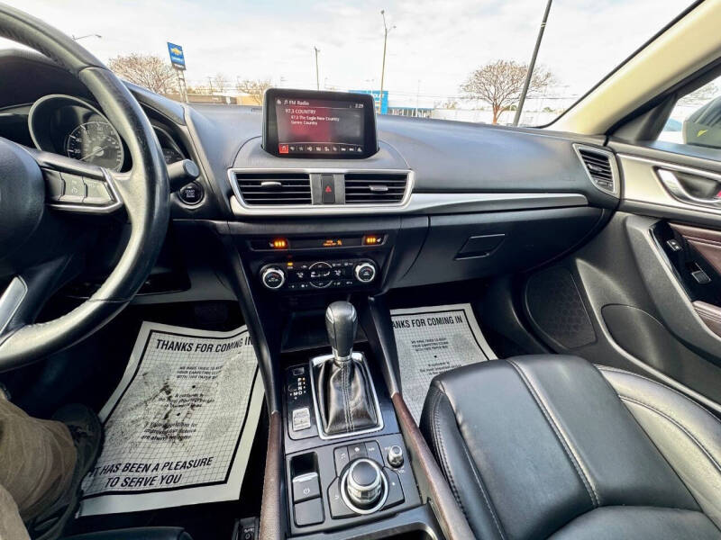 2018 Mazda MAZDA3 Touring