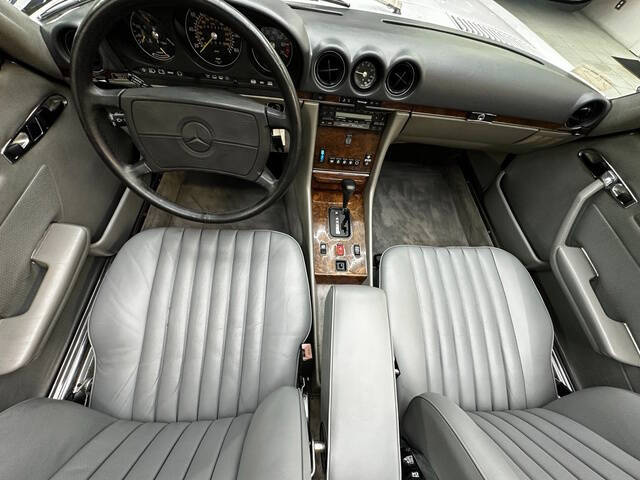 1988 Mercedes-Benz 560-Class 560 SL