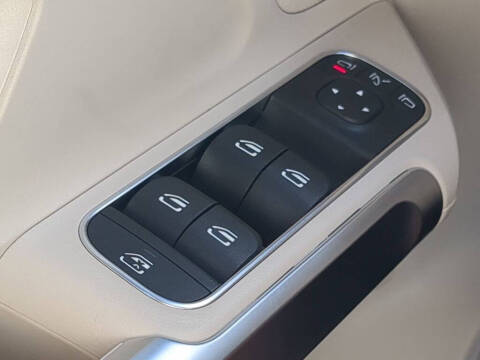 2025 Mercedes-Benz GLB GLB 250